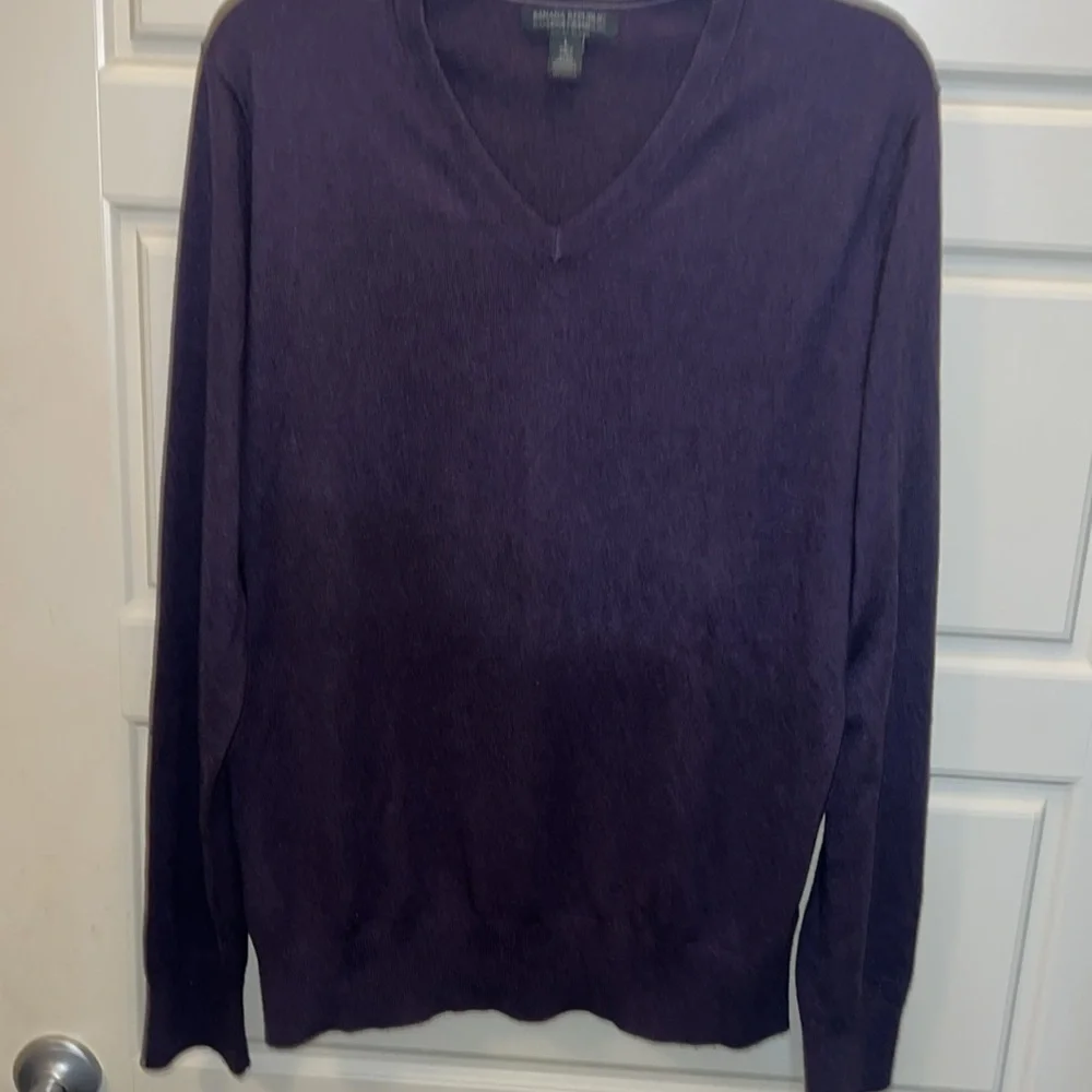 Banana Republic men’s Sz L silk blend V-Neck Sweater Purple Classic office work